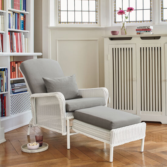 Loom Grand Chair, Plain White