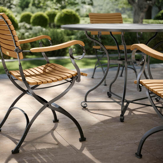 Fontenay Table Ø  120 with ceramic top