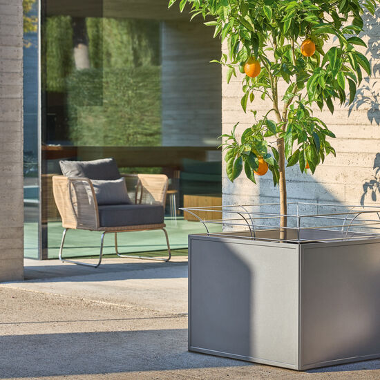 Antony Planter 80 x 80