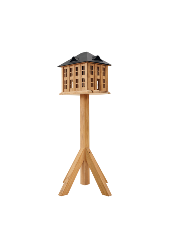 Birdhouse Teak Villa, with lighting