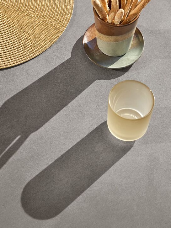 Portland Table Stainless Steel Graphite/HPL Shade